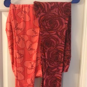 2 LuLaRoe TC leggings. EUC